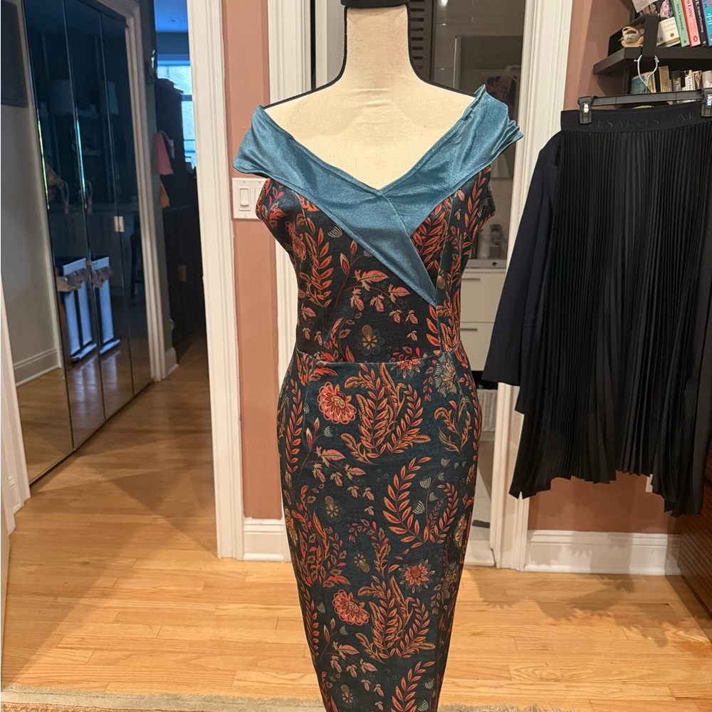 Elegant Floral Midi Dress with Teal Accent